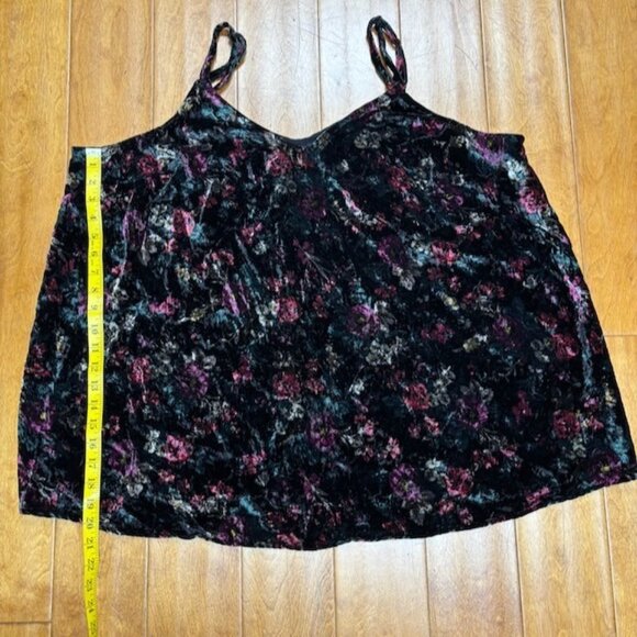 Torrid Women Floral Velvet Tank Top Size 3 Whimsigoth Fairy Grunge Dark Romantic - Picture 8 of 9